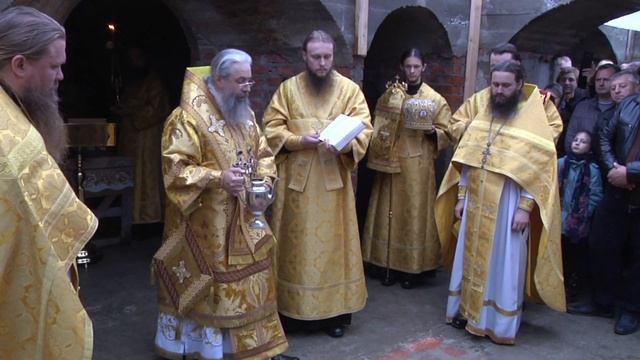 Закладка надвратного храма в честь святых равноапостольных Кирилла и Мефодия. 9.10.2016г. смотреть онлайн