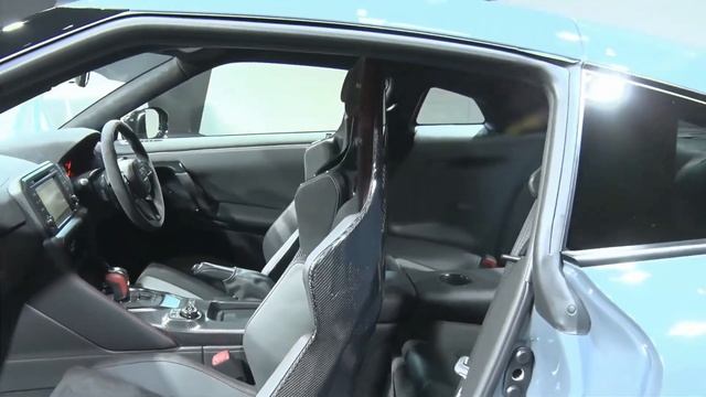 Официально представлен Nissan GT-R 2024 с мощными моторами и улучшенной внешностью смотреть онлайн