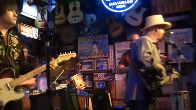 Don Kelley ,Porter McClister@Roberts Western World...Working Man Blues..