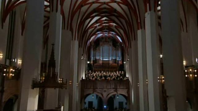 Mass in B minor BWV 232 (Thomaskirche 2005, Blomstedt) - 11/15 смотреть онлайн