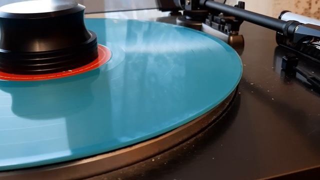 Новая игла для винилового проигрывателя или как я её чуть ли не сломал.. смотреть онлайн