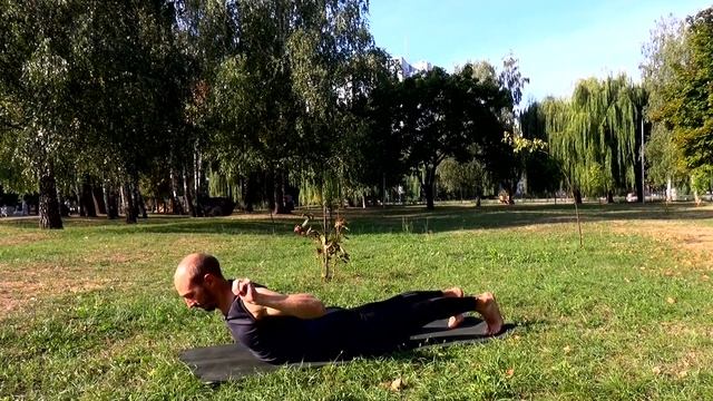 Чому ЙОГА? • Чим займаються на заняттях з ЙОГИ? смотреть онлайн