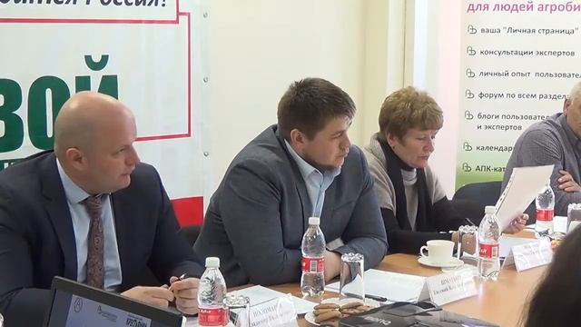 Фермер-животновод: "Мне не дали льготный кредит под залог скота" смотреть онлайн
