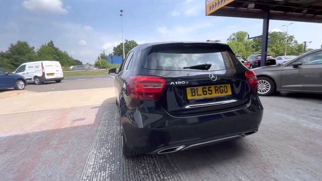 2015 MERCEDES-BENZ A-CLASS 1.5 A 180 D SPORT смотреть онлайн