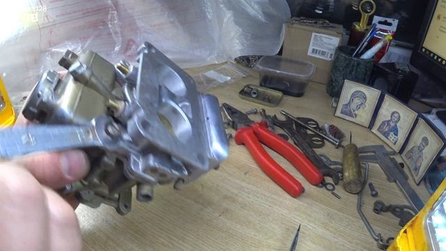 Москвич 408. Карбюратор к126п. Предварительная примерка и вспоминание, как его собирать. Часть 12. смотреть онлайн