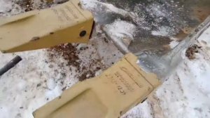 Замена коронок ковша на экскаваторе Sany 235