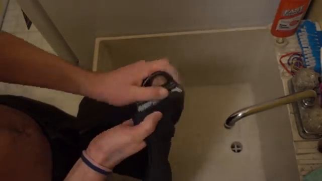 HOW TO REMOVE SCREENPRINTING FROM ANY SHIRT, PANT, OR BAG смотреть онлайн