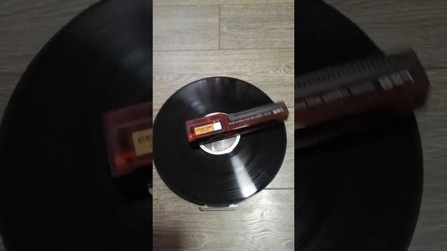 Электрическая щетка для Пластинок LО-D/НIТАСНI АD-293 смотреть онлайн