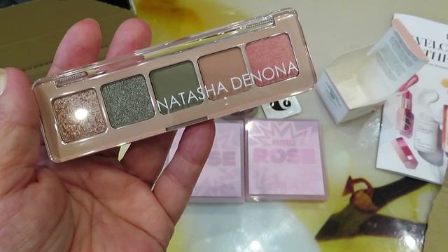 ?CULT BEAUTY / NATASHA DENONA / HUDA BEAUTY / LAURA MERCIER смотреть онлайн