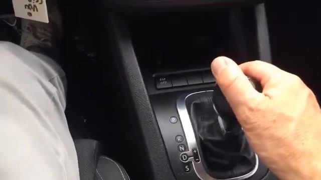 Volkswagen Scirocco 2.0 TDI 140CV DPF DSG Pronta consegna смотреть онлайн