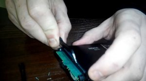 Замена батарейки на nokia N8 это просто :-)