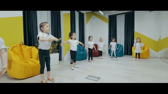 В студию «Мелодия» открыт набор для детей и взрослых смотреть онлайн