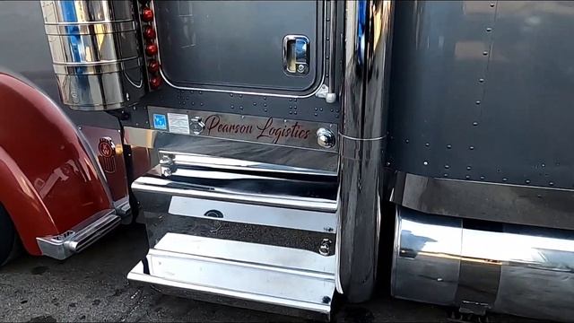 The calm before the storm... #kenworth #peterbilt смотреть онлайн