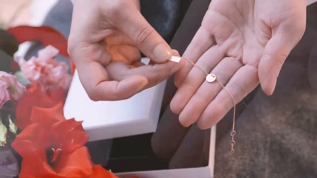 Золотой браслет в подарок любимому учителю ART OF GLOW смотреть онлайн