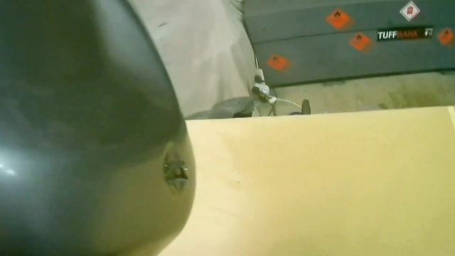 Devilbiss Tekna Gti Pro Lite 1.2 Silver Base Coat On A Huge Motorcycle Tank смотреть онлайн