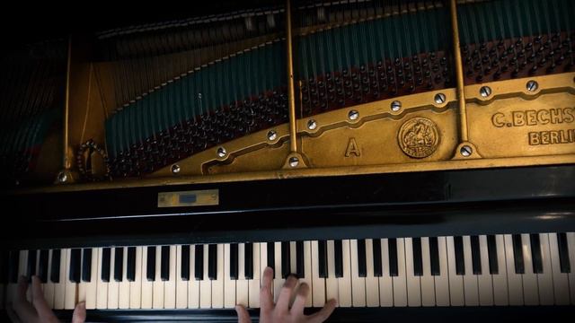 Space Oddity (piano cover) смотреть онлайн
