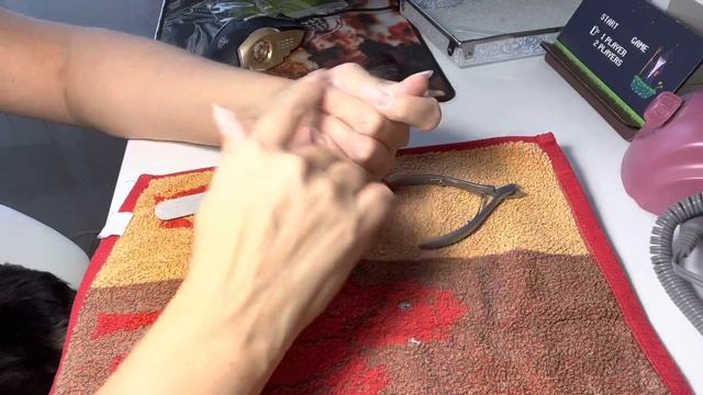 Влог/Гуляем с Гешей/Маникюр по просьбам зрителей смотреть онлайн