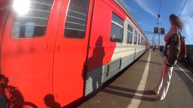 Электропоезд ЭД2Т-0036 станция Столбовая смотреть онлайн