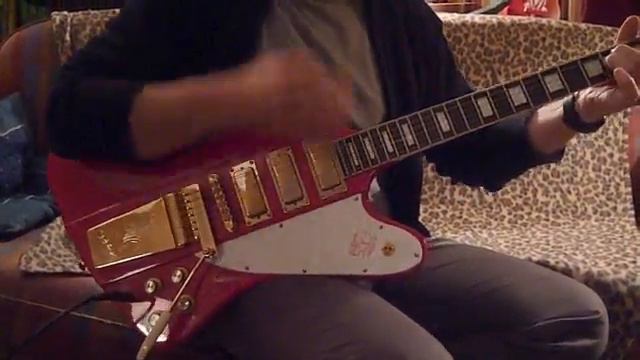 Red Epiphone Firebird VII смотреть онлайн