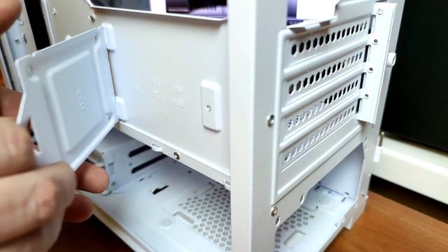 Белый корпус MONTECH Air 100 Lite (БЕЛОСНЕЖНЫЙ) [ Подробный обзор ] смотреть онлайн