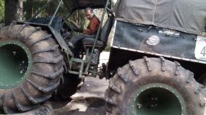 Устройство от переворота болотохода