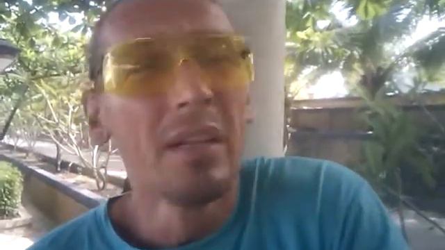 Чем вы отличаетесь от Бога? смотреть онлайн