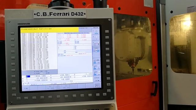 C.B. Ferrari D432 Machining Center (2014) - Working room + Control unit смотреть онлайн