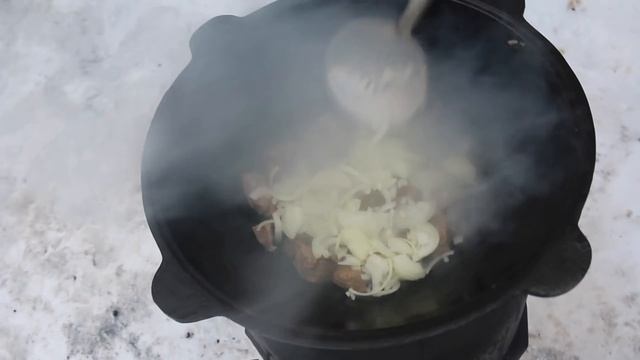 Лобио. Не КЛАССИЧЕСКИЙ рецепт в казане смотреть онлайн