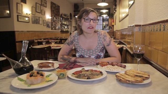 Traditional Catalan Food in Barcelona | Devour Barcelona смотреть онлайн