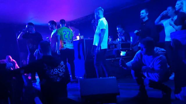 DVOJLITRBOYZZ live Plzeň Bílej Mědved (Swag Martin Fenin) смотреть онлайн