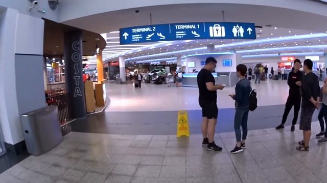 Автобусом из аэропорта Праги в Карловы Вары смотреть онлайн