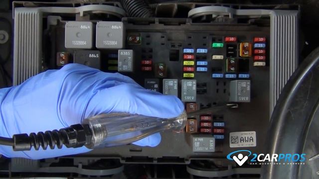 Front Windshield Wiper Fuse Replacement смотреть онлайн