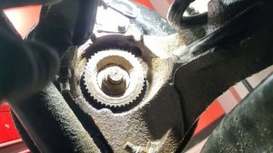 Ford Escape ABS Light ON. ABS sensor troubleshooting and replacement.