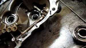 Приора! Вылетает третья передача! Очень советуем посмотреть !