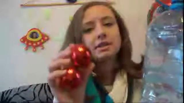 Развивающие игры для детей от 6 месяцев и до года. Игрушки своими руками из подручных материалов. смотреть онлайн