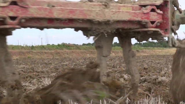 Ploughing 2014 Extreme Conditions - FENDT 820 + KVERNELAND LS95 - 5 furrow смотреть онлайн