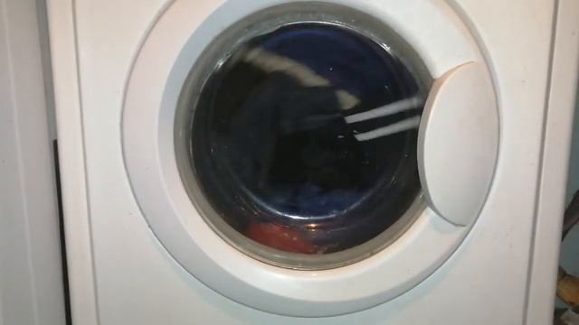 Indesit WISL 62. Failed spin смотреть онлайн