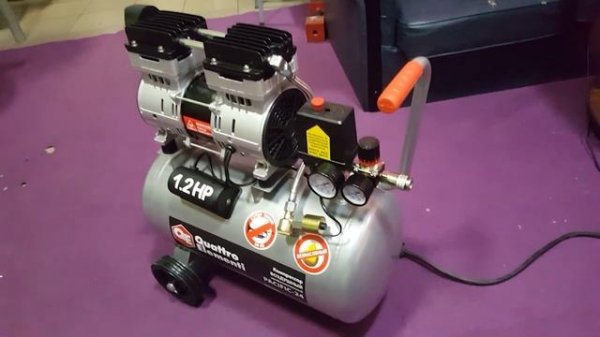 Безмасляный малошумный компрессор Quattro Elementi Pacific 24