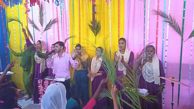 जीवन का जल तू पीला दे ||Jeevan ka jal tu pila de ||hindi christian worship song смотреть онлайн