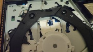 PlayStation 4 Slim не читает диски РЕШЕНО ??