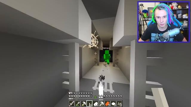 НАРИСОВАЛ СВОЮ ДЕВУШКУ ВНУТРИ МАЙНКРАФТА!! - РАСКРАСКА В MINECRAFT смотреть онлайн