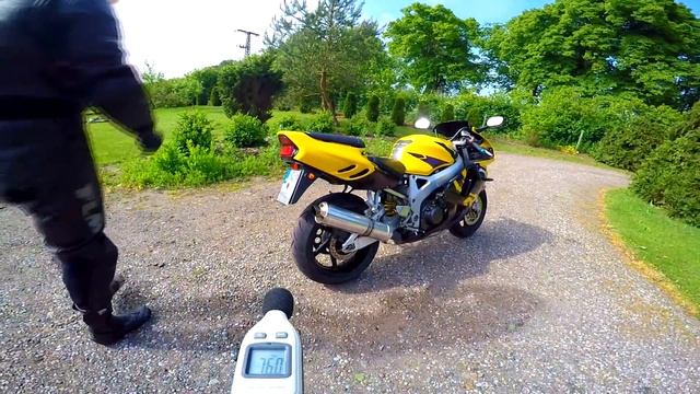 db test CBR 900 RR SC 33 Shark Exhaust смотреть онлайн