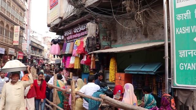 Ultimate VARANASI Sightseeing Guide | India Travel Vlog смотреть онлайн
