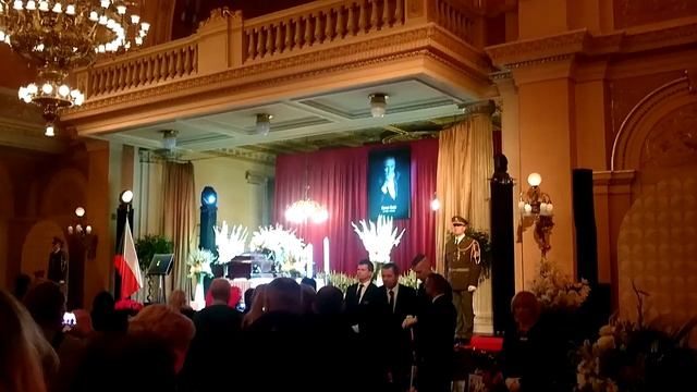 Farewell with #Karel_Gott 11 10 2019 Прощание с #Карелом_Готтом #Alexandr #Stein смотреть онлайн