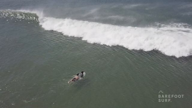 How to Duck Dive | Surfing Tutorial to Pass the Break Efficiently смотреть онлайн