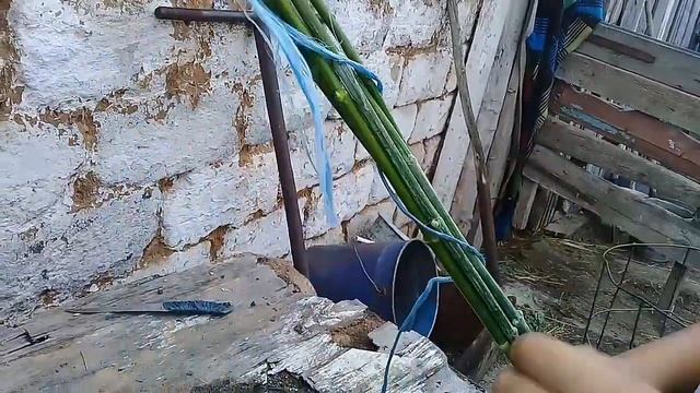 Как сделать лук из веток. смотреть онлайн