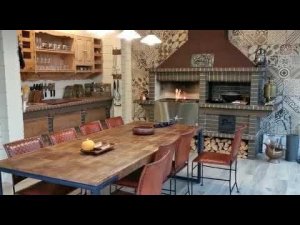 Барбекю зона с мега мангалом и казаном в беседке