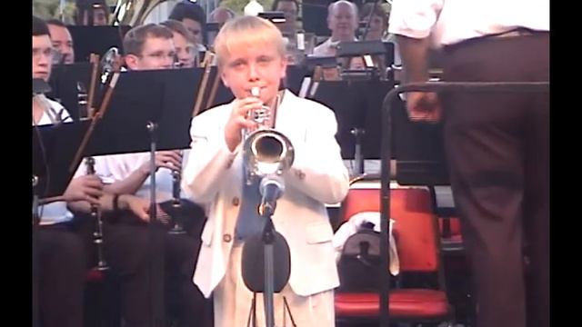 Compton Heights Concert Band with Geoffrey Gallante, Soloist--Recorded Live Tower Grove Park, 2009 смотреть онлайн