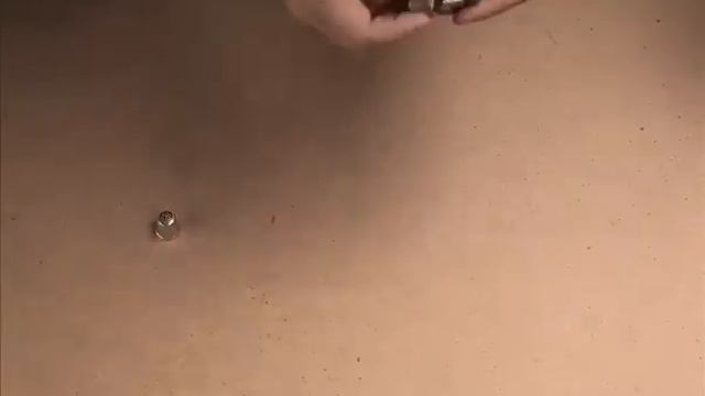 Игра в напёрстки смотреть онлайн