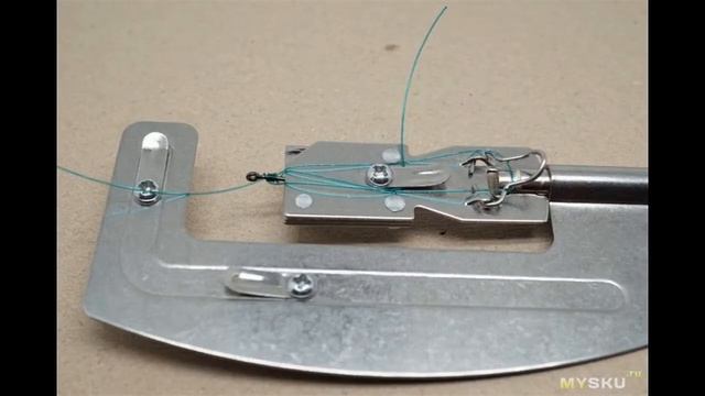 Приспособление  для привязывания рыболовных крючков. Крючковяз №2 | #Обзор